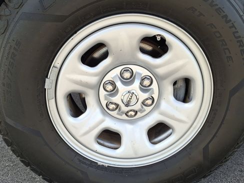 Certified 2019 Nissan Frontier S image 22