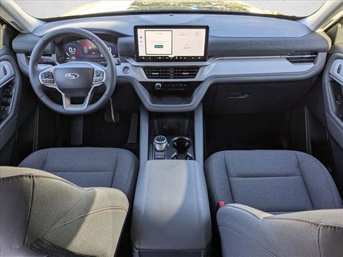New 2026 Ford Explorer Active image 14