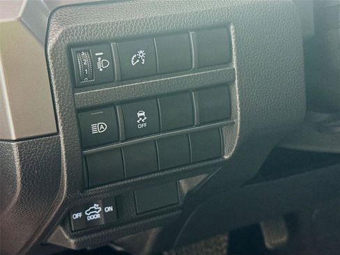 Used 2025 Toyota Tacoma SR5 RWD image 8