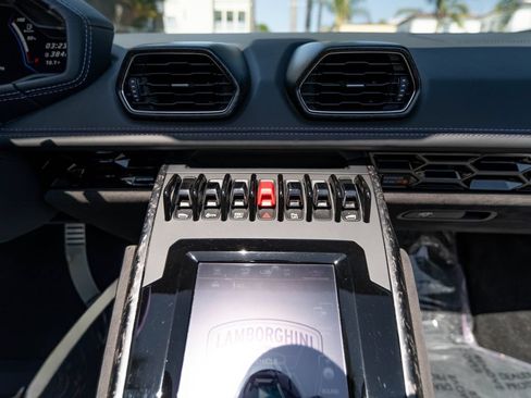 Used 2024 Lamborghini Huracan EVO AWD/4WD image 14