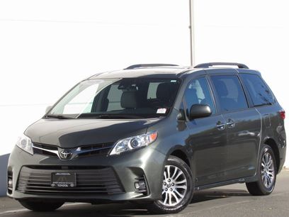 Certified 2019 Toyota Sienna XLE