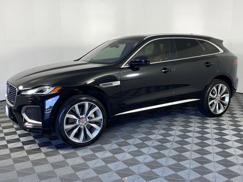 Used 2021 Jaguar F-PACE R-Dynamic S image 1