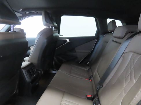 Used 2025 BMW X3 xDrive30i AWD/4WD image 16