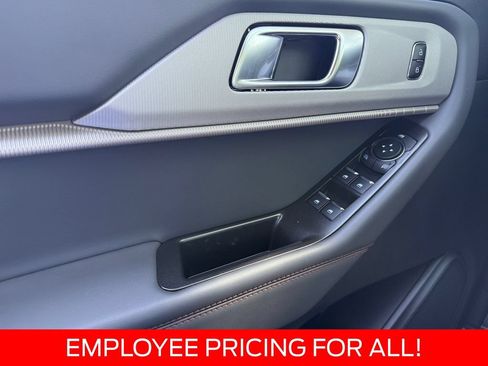 New 2026 Ford Explorer Active AWD/4WD image 16
