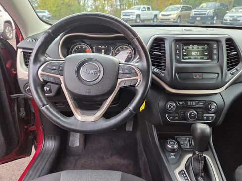 Used 2016 Jeep Cherokee Sport w/ Cold Weather Group image 21