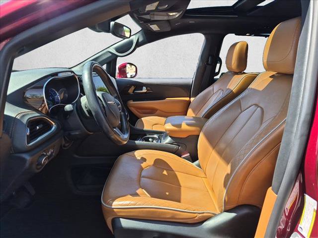 Used 2022 Chrysler Pacifica Pinnacle FWD image 9