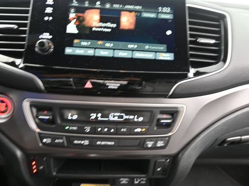 Used 2023 Honda Passport EX-L image 17