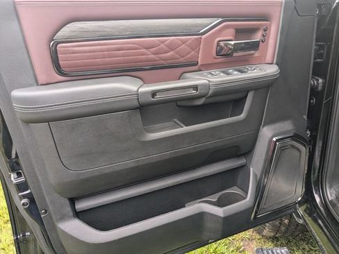 New 2026 RAM 2500 Limited AWD/4WD image 9