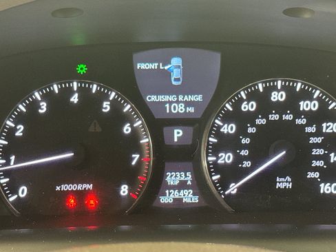 Used 2010 Lexus LS 460 w/ Luxury Value Edition RWD image 23