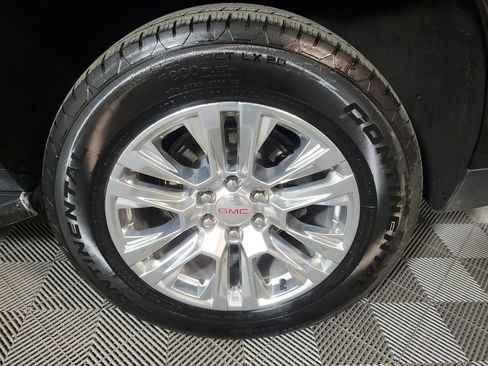 Used 2025 GMC Yukon Denali image 11