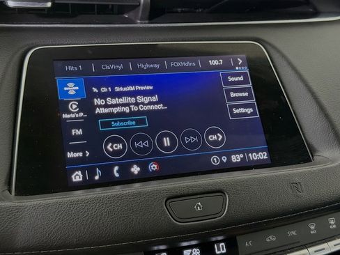 Used 2021 Cadillac XT4 Premium Luxury FWD image 16
