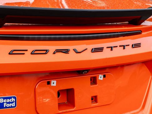 Used 2021 Chevrolet Corvette Stingray Preferred Cpe w/ Z51 Performance Package image 10