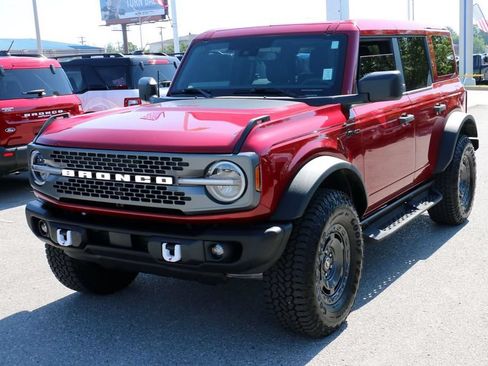 Used 2025 Ford Bronco Badlands w/ Sasquatch Package AWD/4WD image 2