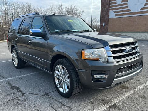 Used 2017 Ford Expedition Platinum image 7