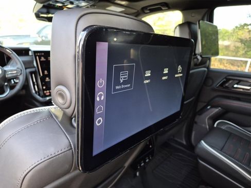 New 2026 GMC Yukon XL AT4 Ultimate AWD/4WD image 13