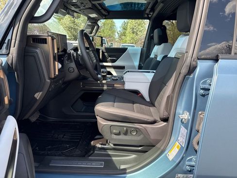 Used 2024 GMC Hummer EV 3X w/ Omega Edition AWD/4WD image 16