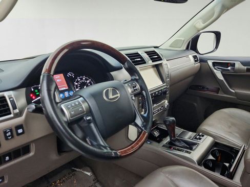 Used 2017 Lexus GX 460 Premium AWD/4WD image 18