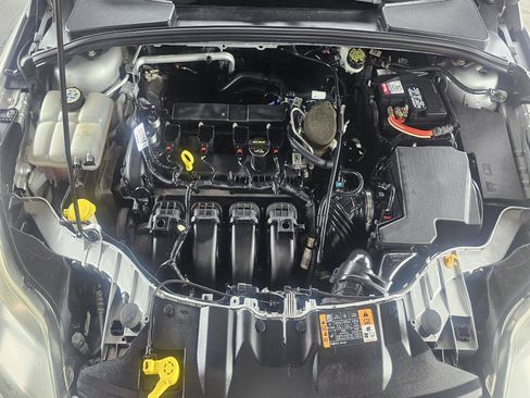 Used 2014 Ford Focus SE w/ Equipment Group 201A FWD image 25
