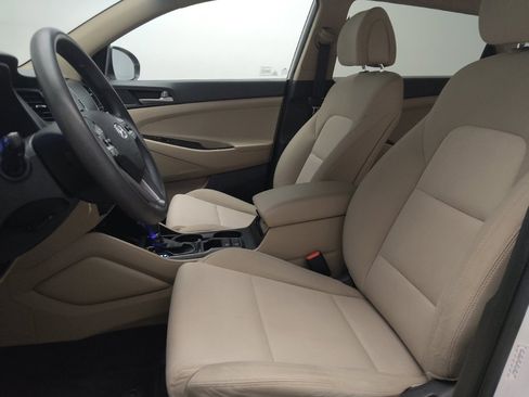 Used 2018 Hyundai Tucson SE image 17