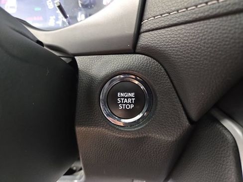Used 2025 Toyota RAV4 XLE FWD image 24