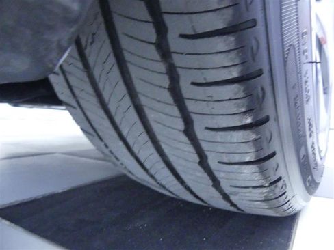 Used 2019 Tesla Model 3 Standard Range Plus image 31