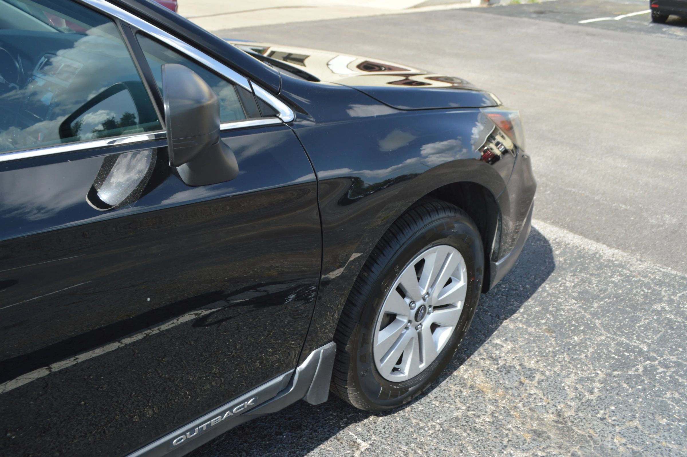 Used 2018 Subaru Outback 2.5i AWD/4WD image 7