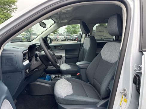 New 2025 Ford Maverick XLT w/ XLT Luxury Package image 28