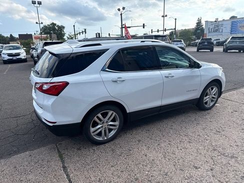 Used 2018 Chevrolet Equinox Premier AWD/4WD image 12