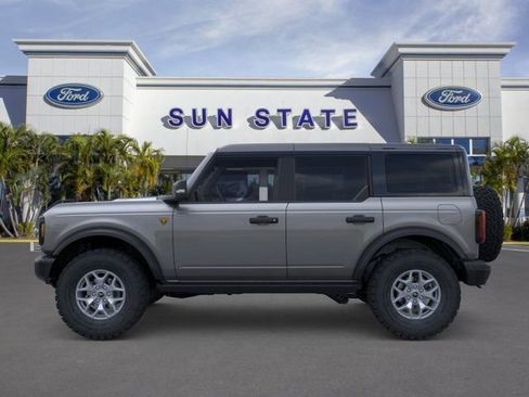 New 2025 Ford Bronco Badlands image 5