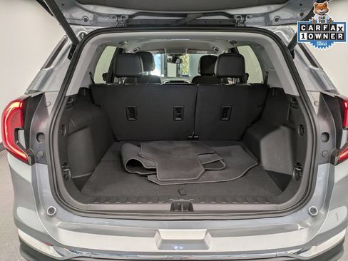 Used 2023 GMC Terrain SLT AWD/4WD image 25