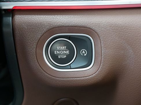 Used 2024 Mercedes-Benz GLS 450 4MATIC image 29