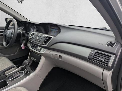 Used 2015 Honda Accord LX image 26