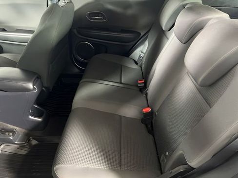 Used 2019 Honda HR-V EX image 36