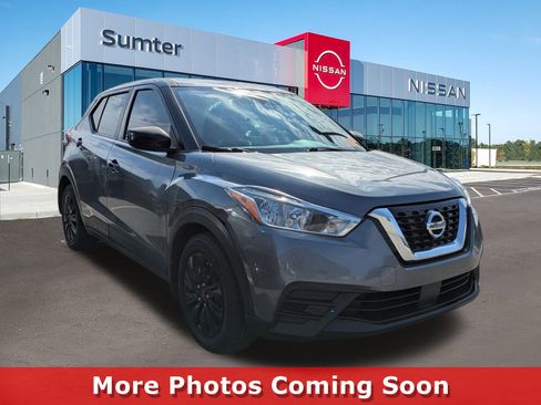 Certified 2020 Nissan Kicks S image 1