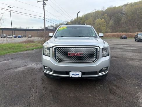 Used 2017 GMC Yukon XL Denali AWD/4WD image 8