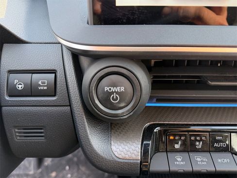 Used 2024 Toyota Prius Limited w/ Limited Premium Package image 23