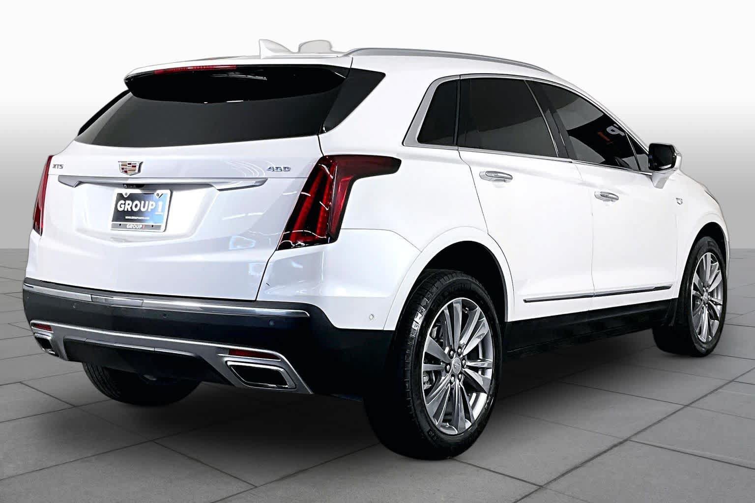 Used 2024 Cadillac XT5 Premium Luxury w/ Technology Package FWD image 13