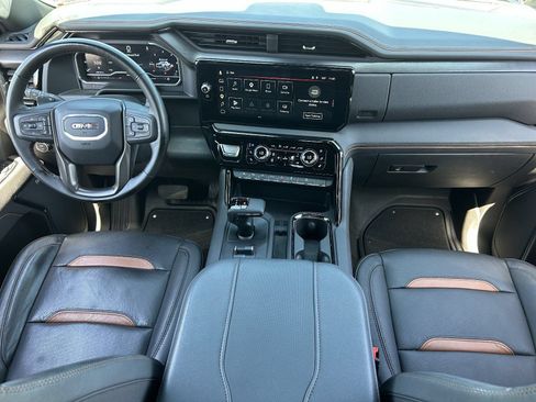 Certified 2025 GMC Sierra 1500 AT4 w/ AT4 Premium Package AWD/4WD image 16