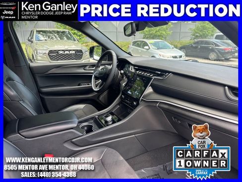 Used 2024 Jeep Grand Cherokee Altitude AWD/4WD image 27