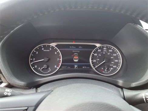 Certified 2025 Nissan Sentra SV w/ All-Weather Package image 7