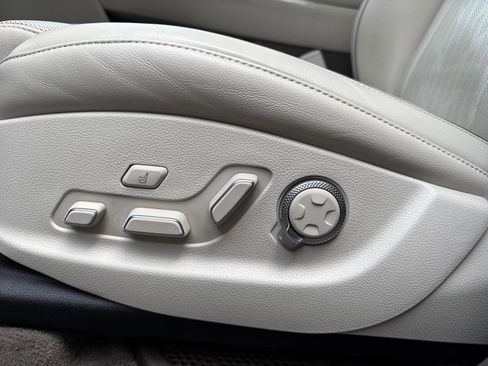 Used 2023 Genesis GV80 2.5T w/ Prestige Package image 14