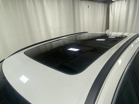 Used 2023 Volvo XC60 B5 Core w/ Climate Package image 6