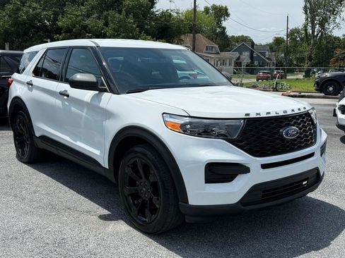 Used 2024 Ford Explorer 4WD Police Interceptor image 17