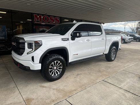 Used 2022 GMC Sierra 1500 AT4 w/ AT4 Premium Package image 1