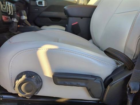 Used 2023 Jeep Gladiator Mojave w/ LED Lighting Group image 10