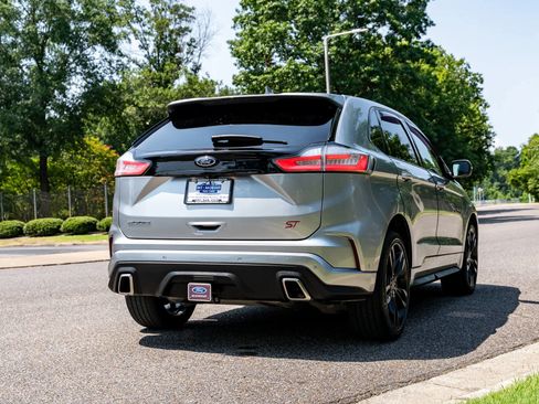 Used 2020 Ford Edge ST w/ Equipment Group 401A AWD/4WD image 6