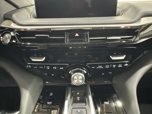 Certified 2024 Acura MDX SH-AWD image 40
