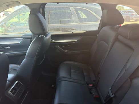 Used 2025 MAZDA CX-70 3.3 Turbo w/ Preferred Package AWD/4WD image 3