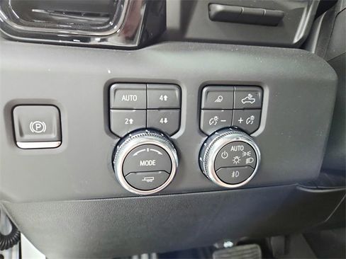 New 2026 GMC Sierra 1500 AT4 w/ AT4 Premium Package image 29