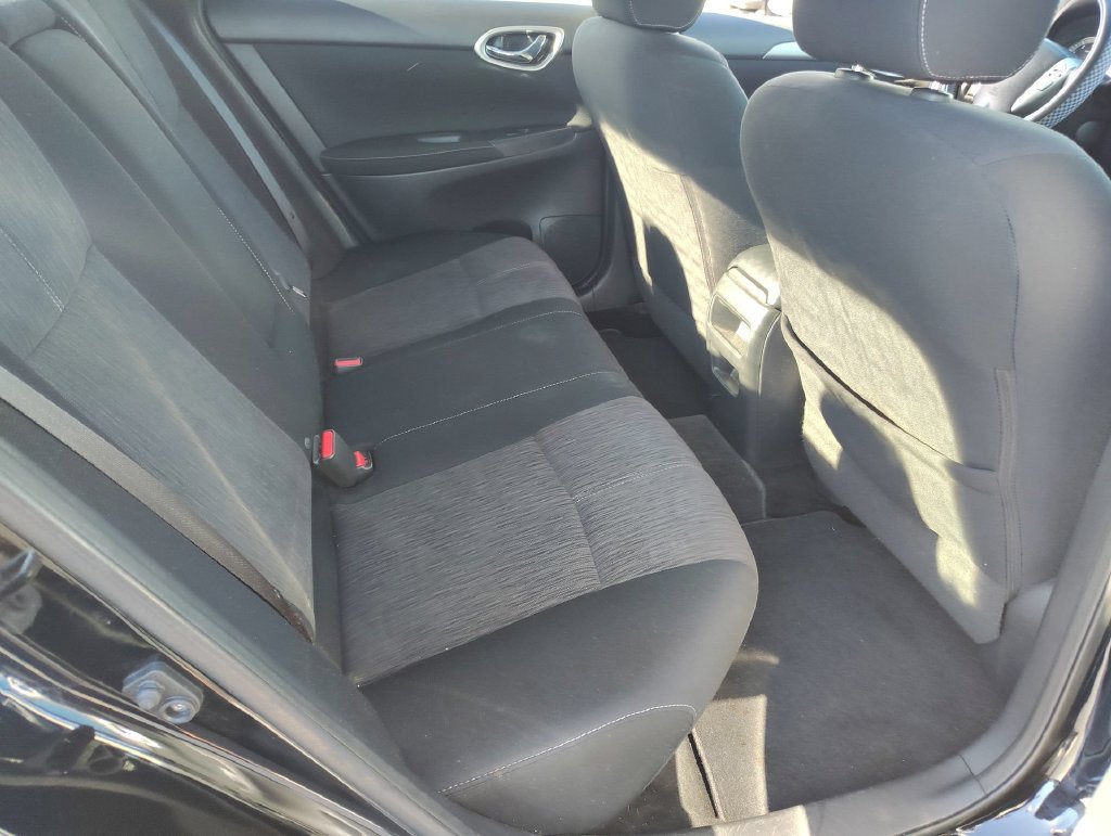Used 2015 Nissan Sentra SV FWD image 22